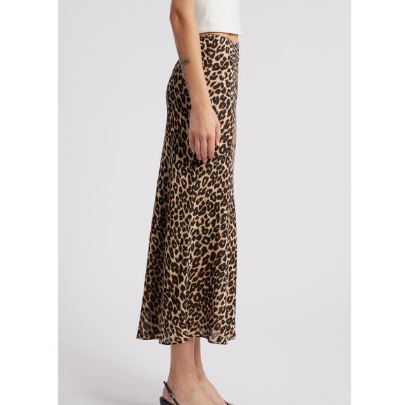 REFORMATION Layla Silk Skirt - Picture 3 of 6